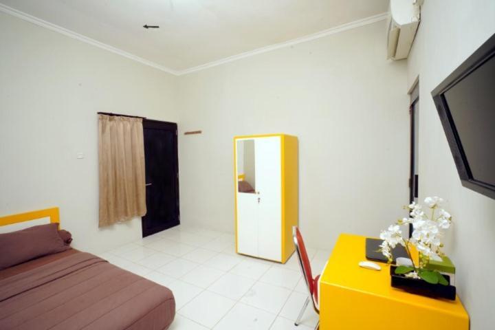 Dparagon Dwikora Palembang Exterior foto